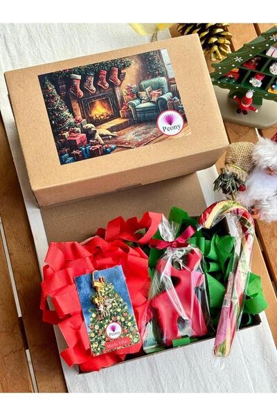 PEONY peonyofficiall Yılbaşı Bileklik Hediye Kutusu Geyik Anahtarlık Ve Kırmı...
