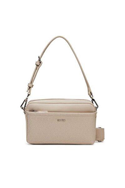 Calvin Klein كاميرا CK MUST AOP ذات الأشرطة المزدوجة