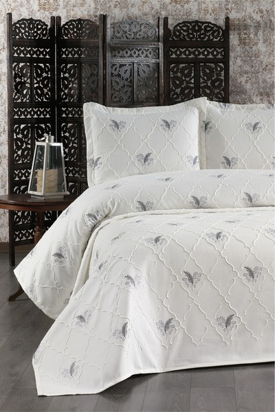 DANTEELHOME Fiji Embroidered Chenille 3-Piece Double Bedspread Cream