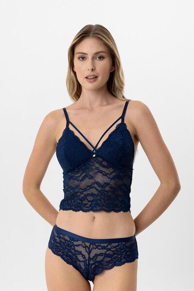 Pierre Cardin Lingerie Women's Underwire Lace Padded Bra Set