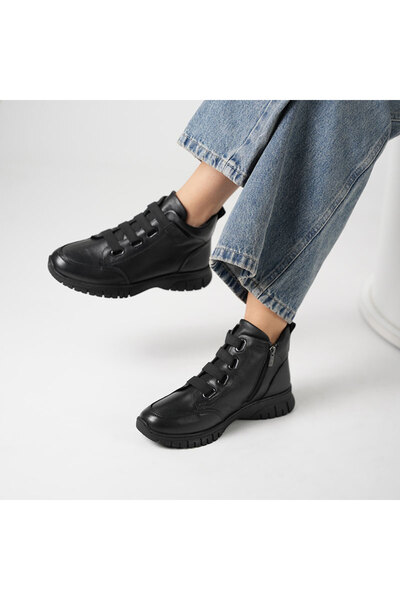 Ametist حذاء نسائي من الجلد الأسود من Vanda – بسحاب، نعل مطاطي خفيف الوزن ومر...