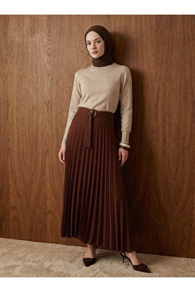 Refka تنورة طويلة بتفاصيل مشبك عظمي مطوي - بني غامق -