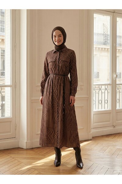 Refka Deri Kemer Detaylı Çizgi Desenli Gömlek Yaka Tesettür Elbise - Kahverengi -