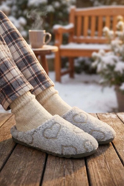 GEZER Papuci de iarnă pentru femei, cu design cu inimă brodat, cu talpă confortabilă, pentru grădină