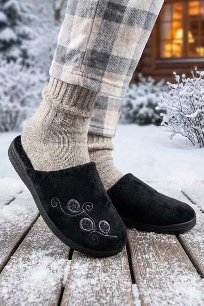 GEZER Women's Winter Pu Comfortable Sole Embroidered Design Home Garden Slippers