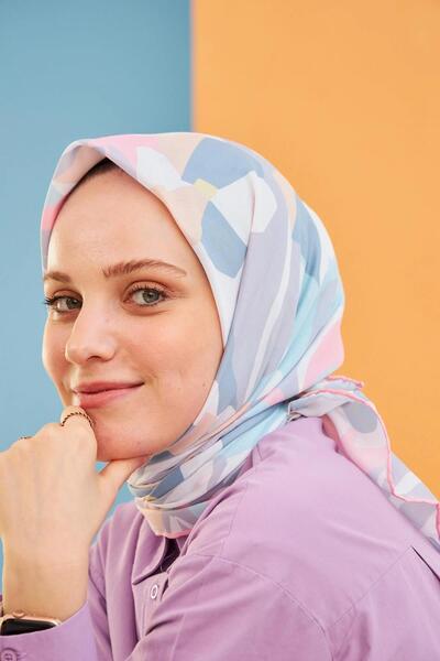 İpekhan Daphne Desenli Pamuk Eşarp Açık Gri Renk