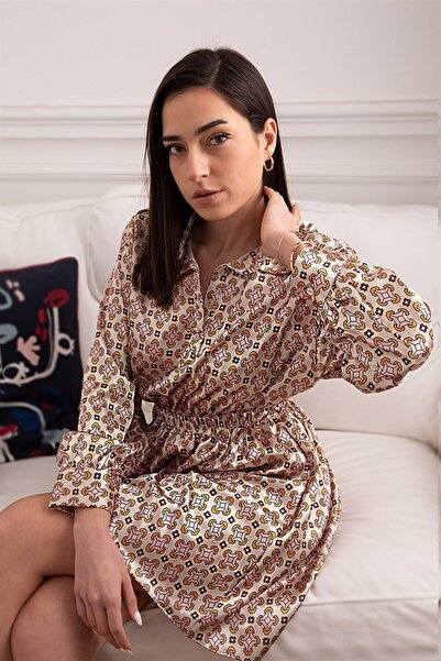 VELİZADE Kadın Bej Desenli Beli Lastikli Balon Kol Düğmeli Polo Yaka Mini Klo...