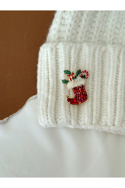 DURUATELİER Boncuk Detaylı Patik Model Yılbaşı Broş