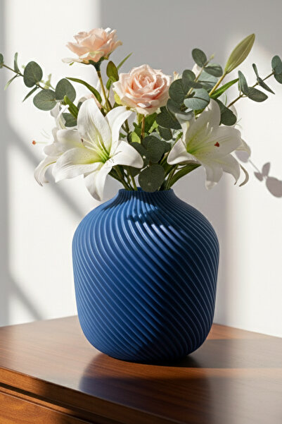 MEK مزهرية بلاستيكية مزخرفة دائرية مخططة حلزونية باللون الأزرق (19x18.5 سم)