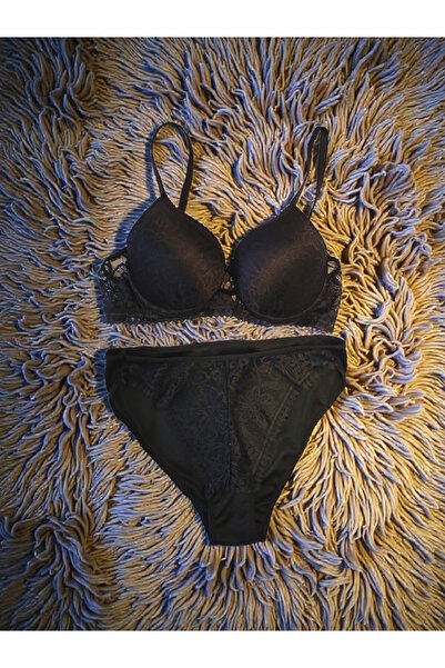 ARN HOMEWEAR Women's Lace Padded Underwire Bra