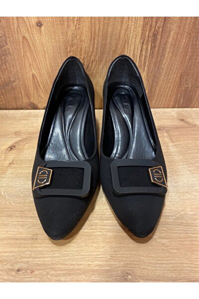 FELES Buckle Detailed Thick Heeled Shoes