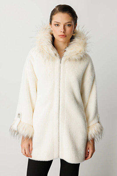 Ekol Fur Detailed Long Plush Coat-6031