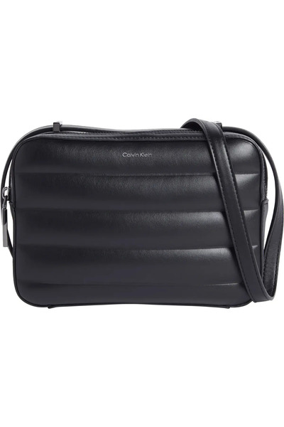 Calvin Klein LINE QUILT CAMERA BA Kadın Siyah Omuz Çanta