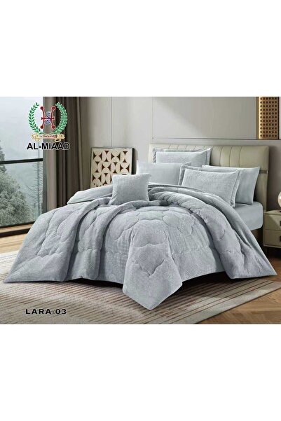 ALMIAAD Lara velvet and fur bedspread