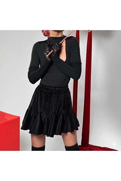 Pretty Velvet skirt with pleats