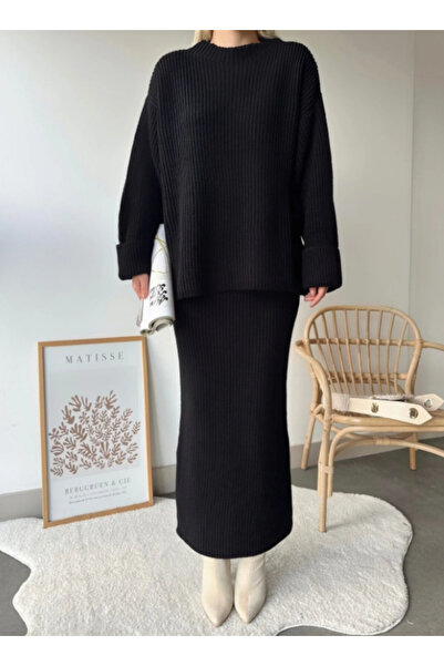 meday Clothing Black Corded Fabric Knitwear Sweater and Long Pencil Skirt Set |   Oversized High-Necked Winter Knitted Double Suit