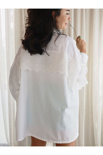 Burcu Özpıranga Beyaz Fisto Detaylı Koton Gömlek