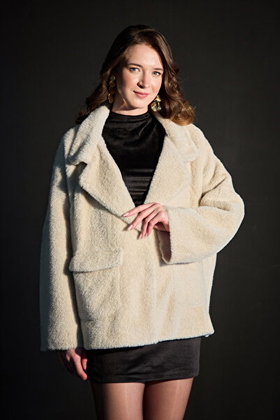 Fulla Moda Double Pocket Double-Breasted Collar Plush Coat