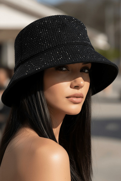 TAKIŞTIR Siyah Renk Taşlı Bucket Şapka