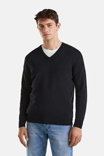United Colors of Benetton Men's Black Sweater Model Code: (124A1002U4407100)