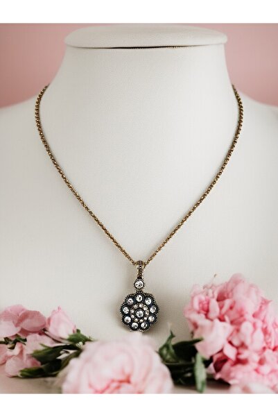 FAYRA ACCESSORIES Zirkon Taşlı Elmas Montür Çiçek Figürlü Kolye
