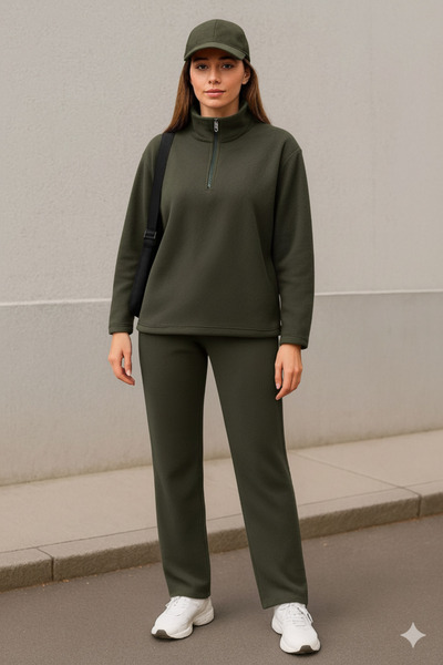 Wear Up Women's Turtleneck Zipper Detail Fleece Sweat and Pants Two-Piece Set