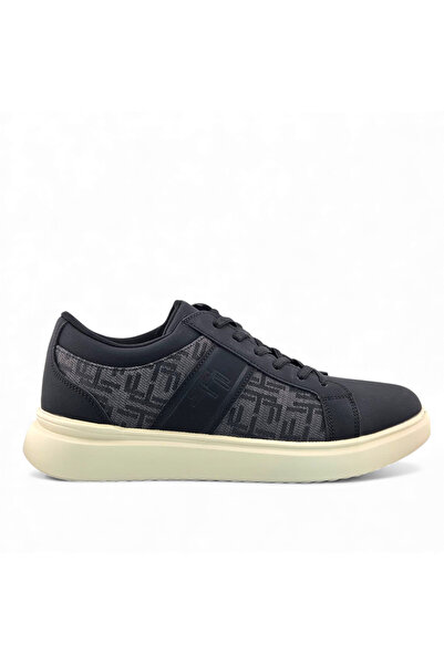 feet first : Urban Ease