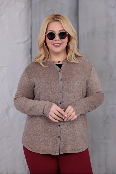 Siyezen Plus Size Buttoned Soft Cardigan