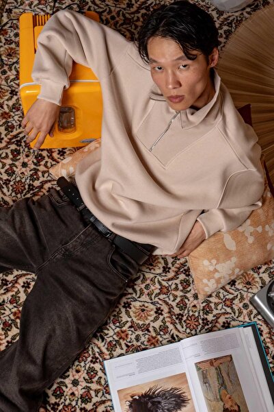 ablukaonline Men's Oversized Mock Neck Half Zipper Sweatshirt Beige