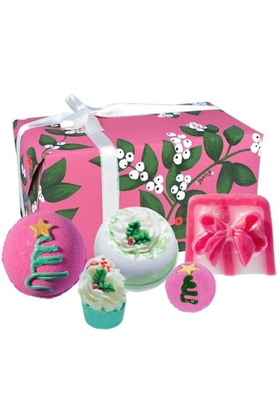Bomb Cosmetics Set cadou Under the Mistletoe 5 produse,