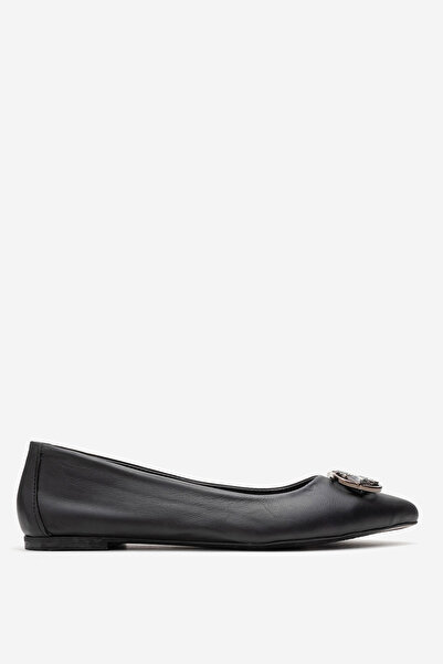 Dericlub Γυναικείες μπαλαρίνες με μυτερή πόρπη από γνήσιο δέρμα ZY 4052 ΜΑΥΡΟ