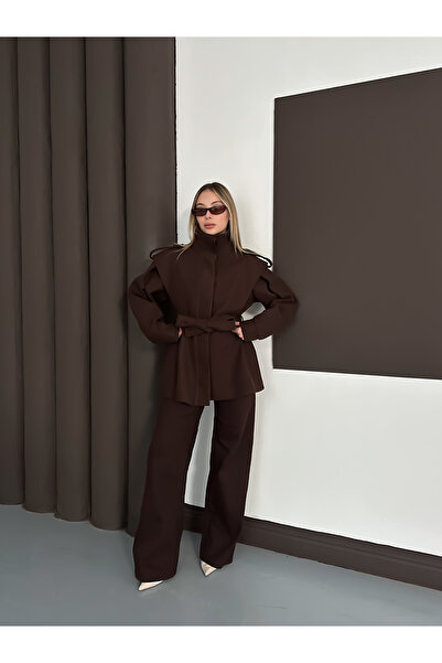 Joi تصميم سترة كبيرة الحجم مع حزام الكتف وأربطة