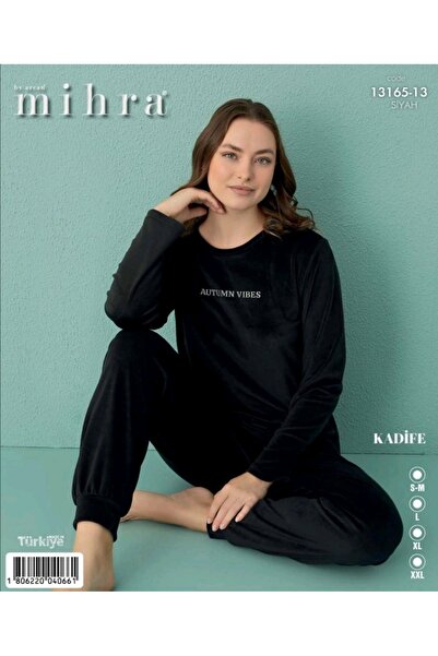 Mihra Velvet navy blue pajama set