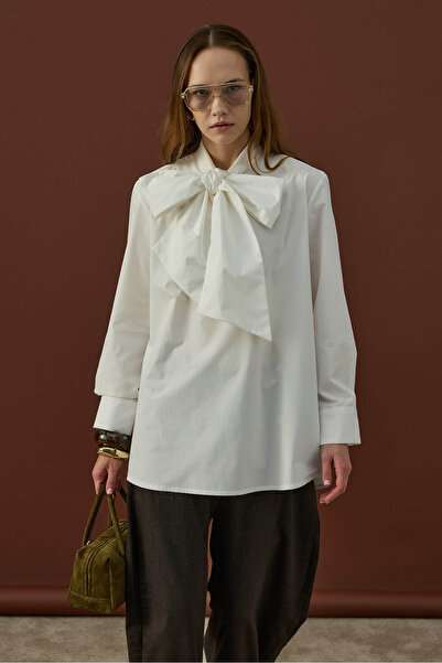 Kübra Yiğit Premium Collar Detailed Shirt