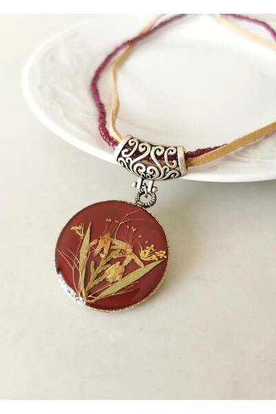 Halley Concept قلادة إيبوكسي مصنوعة يدويًا بتصميم خاص من الزهور الحقيقية