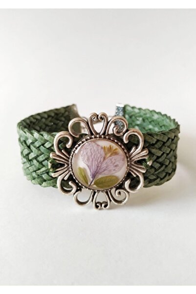 Halley Concept سوار نسائي مصنوع يدويًا بتصميم زهرة من الراتنج