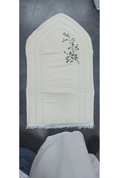 sufean A rug set with a comfortable, padded mattress cover, ideal for the eld...