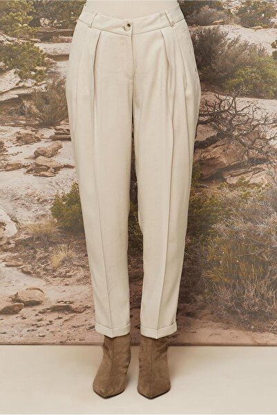 Alvina Plied Carrot Pants 70930