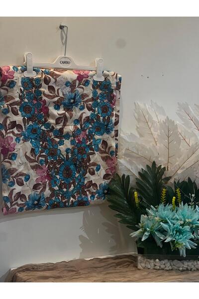 REHAM Emirati-style embroidered fabric, colored silk