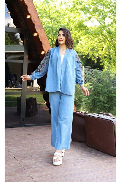 Dadali جينز رقيق، كيمونو مطرز باللون الأزرق الفاتح