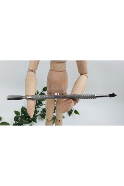 COQUETTE NAILS Cuticle pusher with rounded pusher and remover