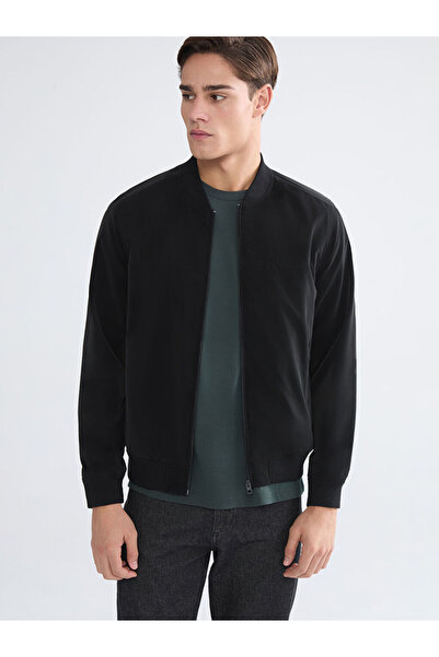 LC Waikiki معطف بومبر رجالي من LCWAIKIKI ClassicBlack ذو تصميم قياسي وياقة جا...