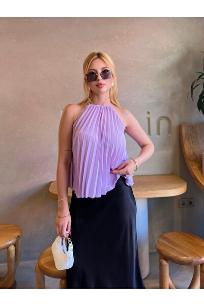 Angel Mia بلوزة بياقة هالتر مطوية باللون الأرجواني