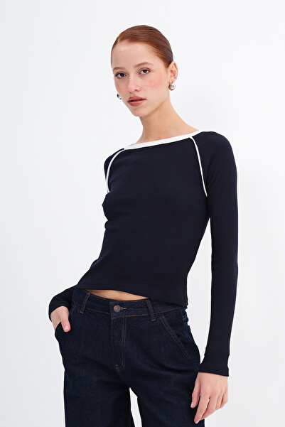 Addax Crew Neck Striped Blouse B0430