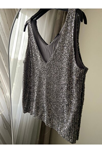 lisa Payetli sıfır kol bluz