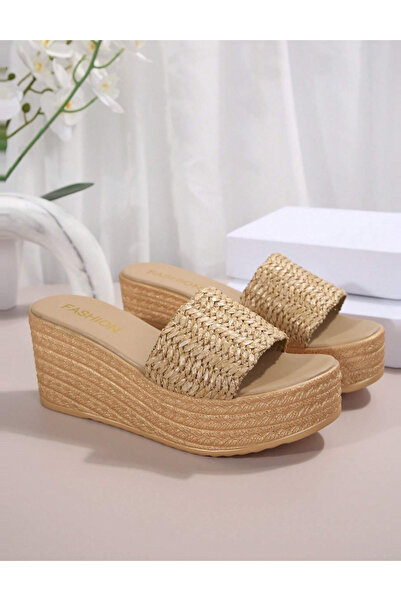 Sheya Shein platform clogs, beige