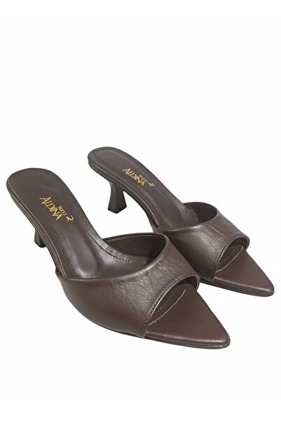 Aldina Nucci Hakiki Dana Derisi Sivri Burun Kadın İnce Topuklu Terlik