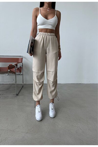 HerTon Μπεζ παντελόνι cargo σε άνετη γραμμή με τσέπες και λεπτομέρεια από δαν...