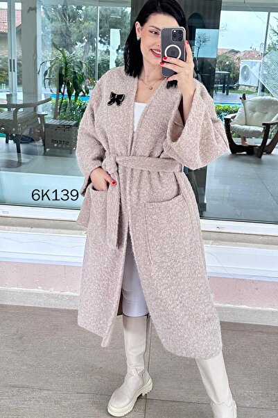 İnce Topuk Belden Tied Brooched Coat 6K139