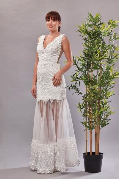 Irina Ross White Flowers Wedding Dress